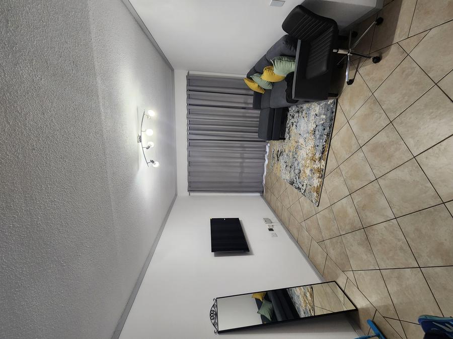 Laminate flooring and revamping build Fourways 2